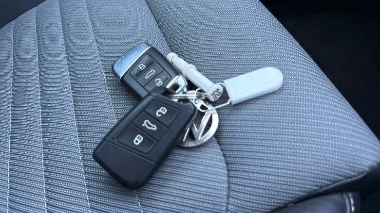 Volkswagen Passat 2.0 TDI R-Line 5dr DSG [Panoramic Roof] Diesel Estate